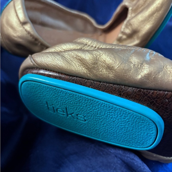 Tieks comfy gold flats. Size 7! - Picture 3 of 6